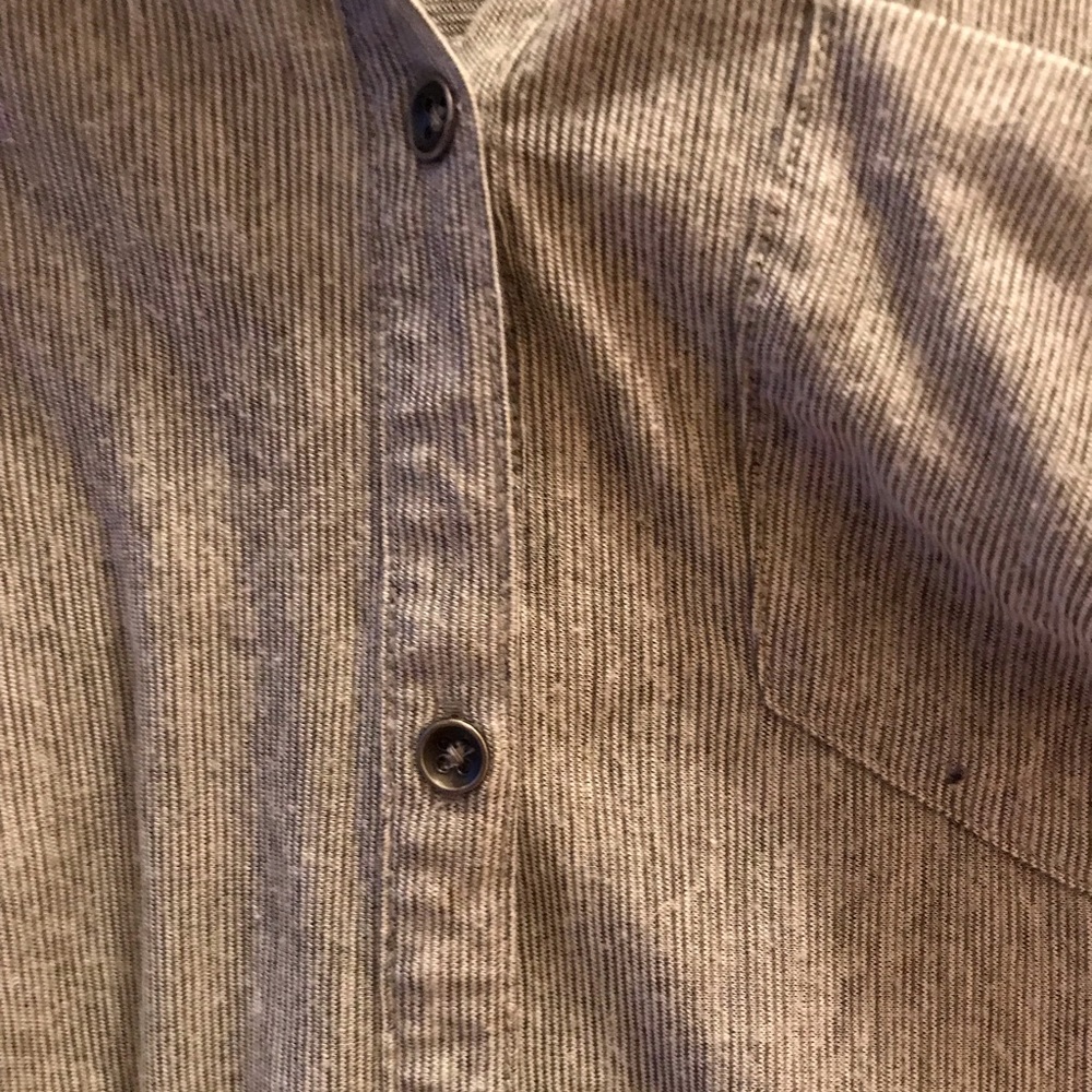 BDG button down - Picture 2 of 4